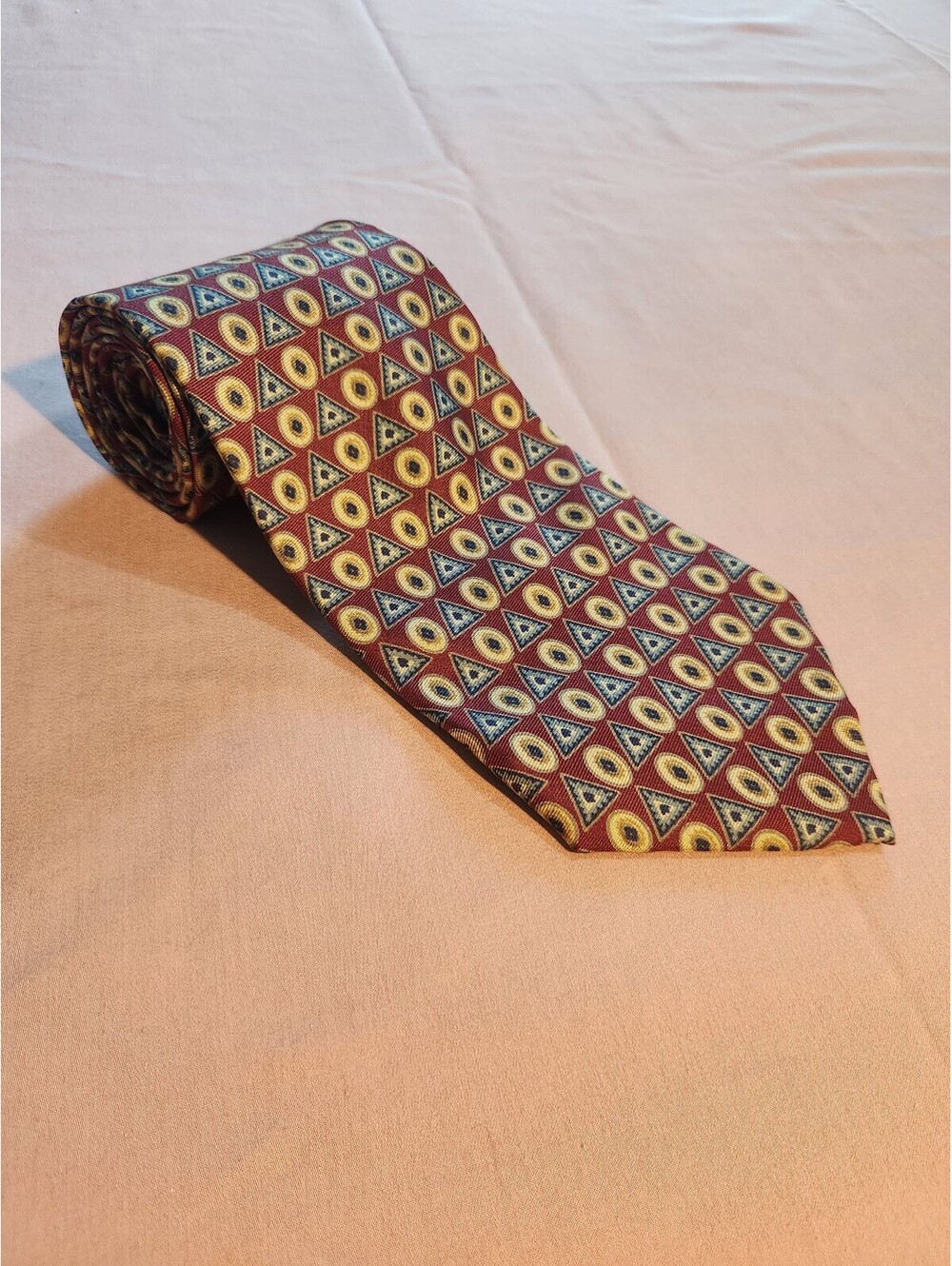 Burberrys of London 100% Pure Silk Hand Sewn Tie Burgundy Patterned